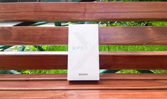 Обзор смартфона Sony Xperia X