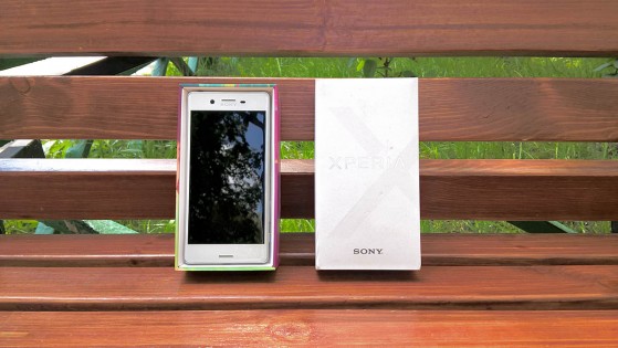 Обзор смартфона Sony Xperia X