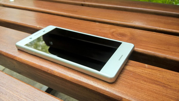 Обзор смартфона Sony Xperia X