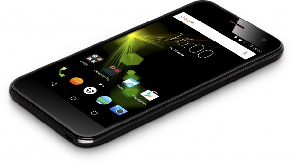 Wileyfox Spark+ под управлением Cyanogen OS 13 появился в России