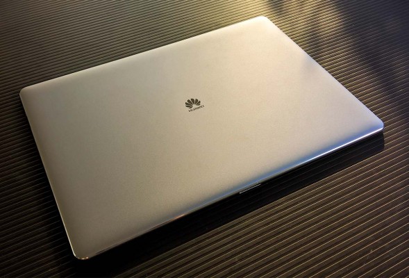 Обзор планшета Huawei MateBook