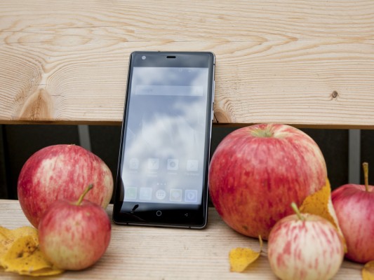 Обзор Micromax Canvas 5 Lite (Q462)