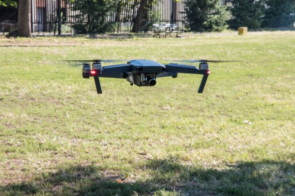 DJI представила компактный дрон Mavic Pro