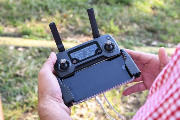 DJI представила компактный дрон Mavic Pro