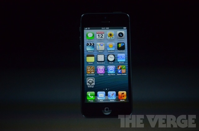Apple представила iPhone 5