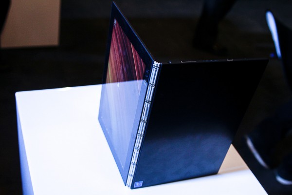 Lenovo представили Lenovo Yoga Book в России