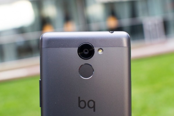 Обзор BQ Aquaris U Plus