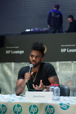 Джейсон Деруло выступил на закрытой вечеринке HP Lounge