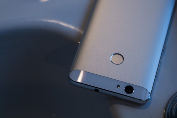 Обзор Huawei Nova CAN-L11 — Внешний вид. 8