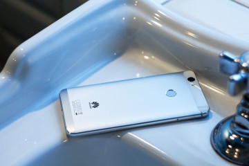 Обзор Huawei Nova CAN-L11 — Внешний вид. 12