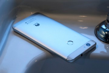 Обзор Huawei Nova CAN-L11 — Внешний вид. 14