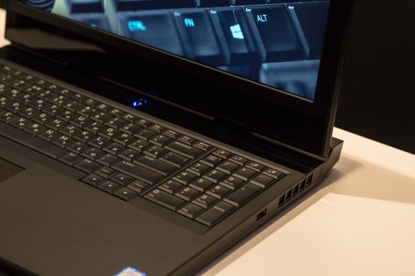 В России стартовали продажи Alienware 15 и 17