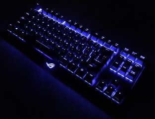 Обзор игровой клавиатуры ASUS ROG Claymore Core — Подсветка ASUS AURA. 2