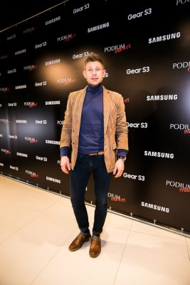Samsung показал умные часы Gear S3