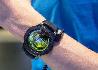 Samsung показал умные часы Gear S3