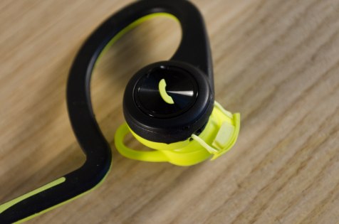 Обзор Plantronics BackBeat FIT — Автономность. 3