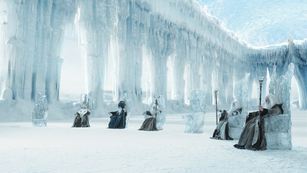 Trashbox оценил российское новогоднее фэнтези «Дед Мороз. Битва Магов»