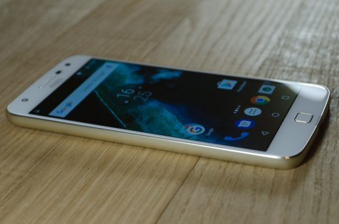 Обзор Moto Z Play — Внешний вид