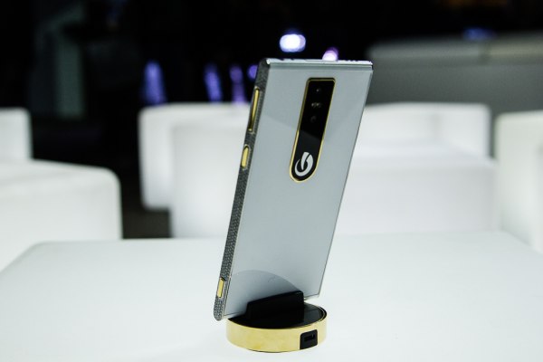 Премиальный смартфон Lumigon T3 выходит на российский рынок