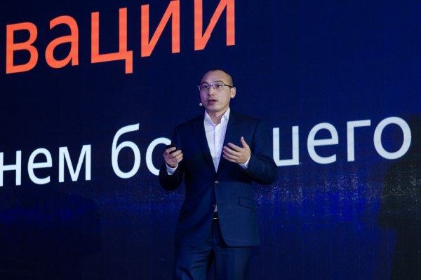 Huawei: Китайский новый год, итоги 20-летия и Honor 8 «Розовая сакура»