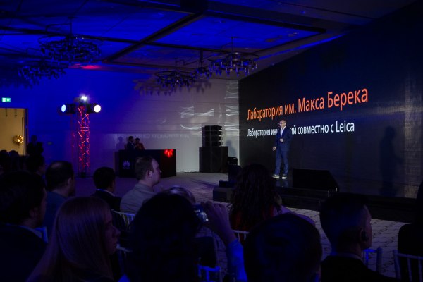 Huawei: Китайский новый год, итоги 20-летия и Honor 8 «Розовая сакура»