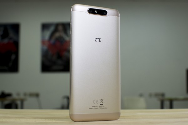 Обзор ZTE Blade V8 — Внешний вид. 5