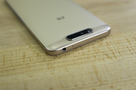 Обзор ZTE Blade V8 — Внешний вид. 8