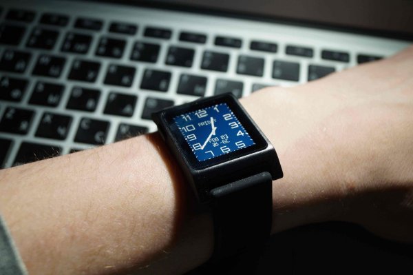 Обзор Pebble 2 — Работа. 1