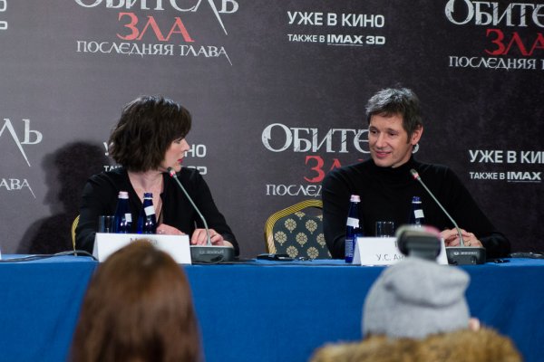 Милла Йовович прибыла в Москву поддержать фанатов Resident Evil