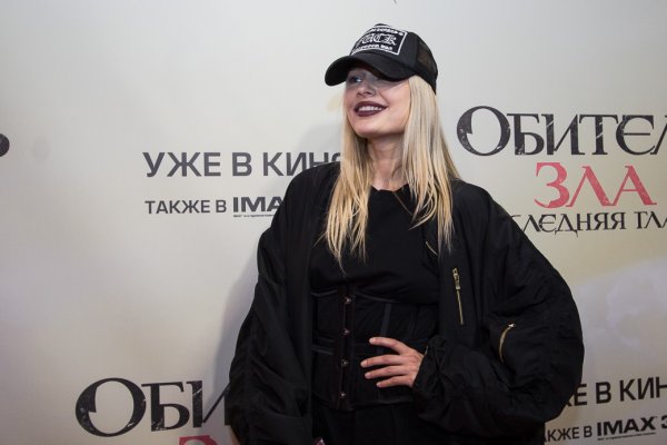 Милла Йовович прибыла в Москву поддержать фанатов Resident Evil