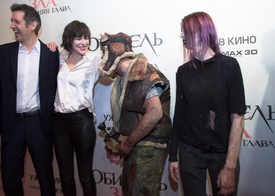 Милла Йовович прибыла в Москву поддержать фанатов Resident Evil