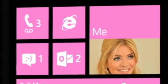 Холли Уиллоуби снялась в рекламе Windows Phone 8