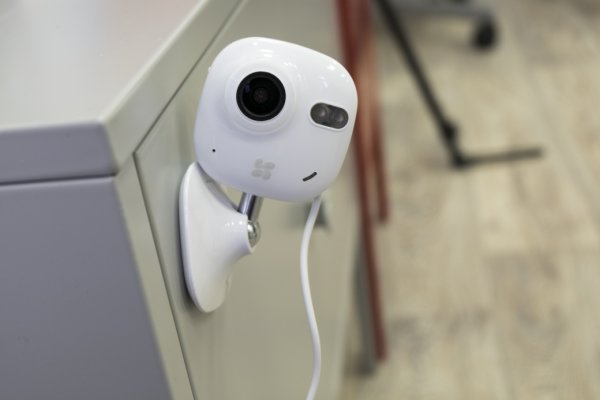 Обзор EZVIZ C2mini — Внешний вид. 2