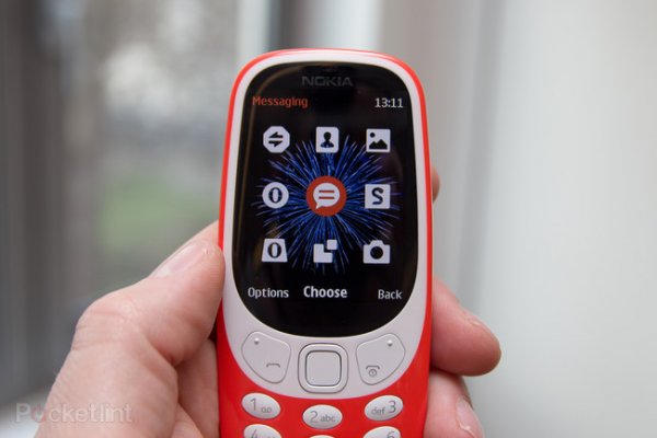Новая Nokia 3310: живые фото и сравнение с оригиналом