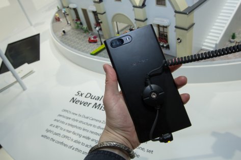 Фотоотчёт с MWC 2017: 5G, OPPO, Qualcomm, роботы и развлечения
