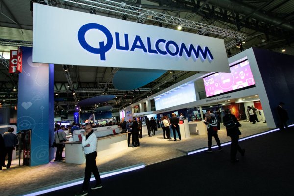 Фотоотчёт с MWC 2017: 5G, OPPO, Qualcomm, роботы и развлечения