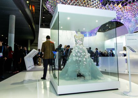 Фотоотчёт с MWC 2017: 5G, OPPO, Qualcomm, роботы и развлечения