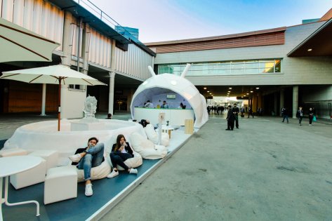 Фотоотчёт с MWC 2017: 5G, OPPO, Qualcomm, роботы и развлечения