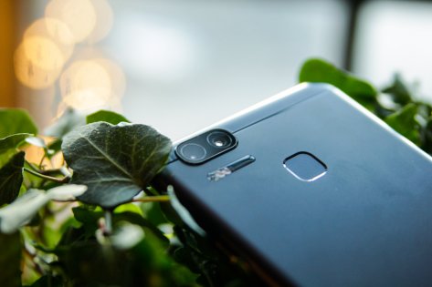 ASUS представила ZenFone 3 Zoom с двойной камерой