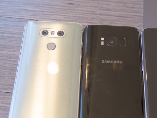 Samsung Galaxy S8: первый взгляд