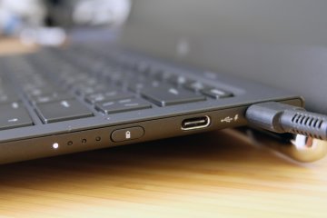 Обзор HP Elite x3 — один за трех и три в одном — Комплект поставки. 7