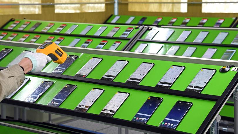 Как Samsung тестирует свои телефоны Как Samsung тестирует свои телефоны