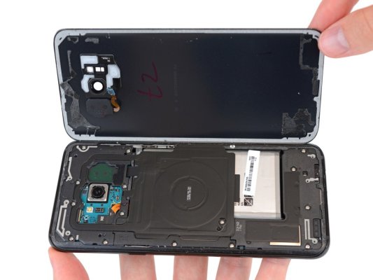 Разборка: что внутри Galaxy S8+