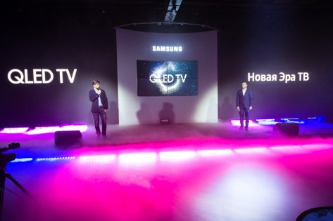 Samsung представила линейку QLED ТВ в России