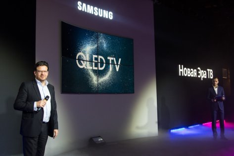 Samsung представила линейку QLED ТВ в России