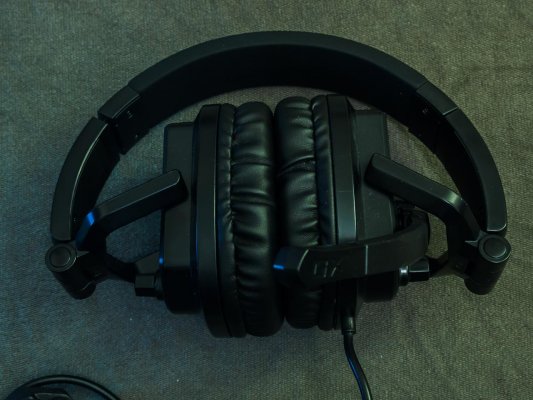 Обзор Genius Lychas HS-G550