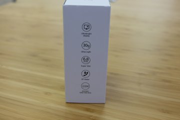 Обзор Elari NanoPhone C — Комплектация. 3