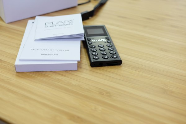 Обзор Elari NanoPhone C — Внешний вид. 1