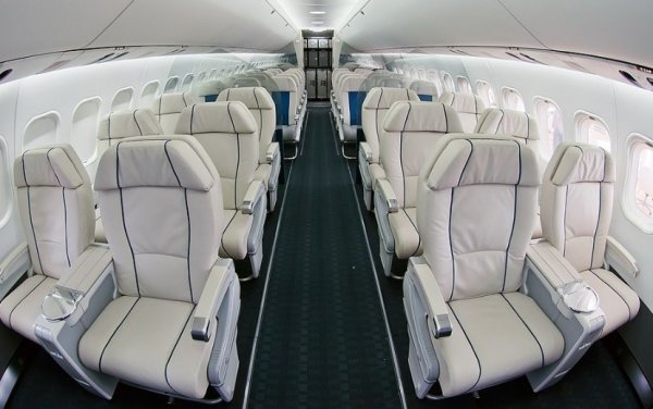 Самолет MC-21 совершил первый испытательный полет
