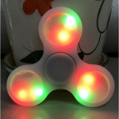 7 недорогих спиннеров на AliExpress